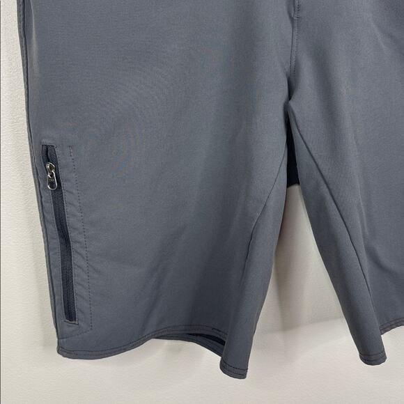 REI Co-op Dark Gray Web Belted Womens 8 Hiking Outdoor Adventure Bermuda Shorts - Picture 3 of 8